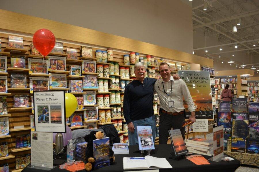 Author Steven T. Callan and Redding Barnes and Noble Manager Jay Brinkman at the author’s book signing during the grand opening of the Redding Barnes and Noble, January 24, 2024.